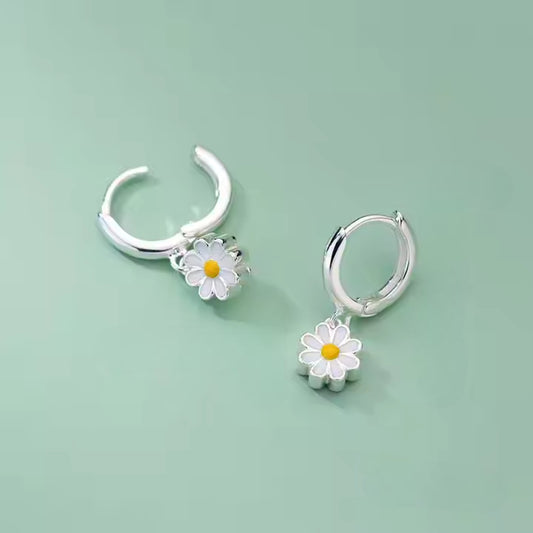 Little Daisy Hoop