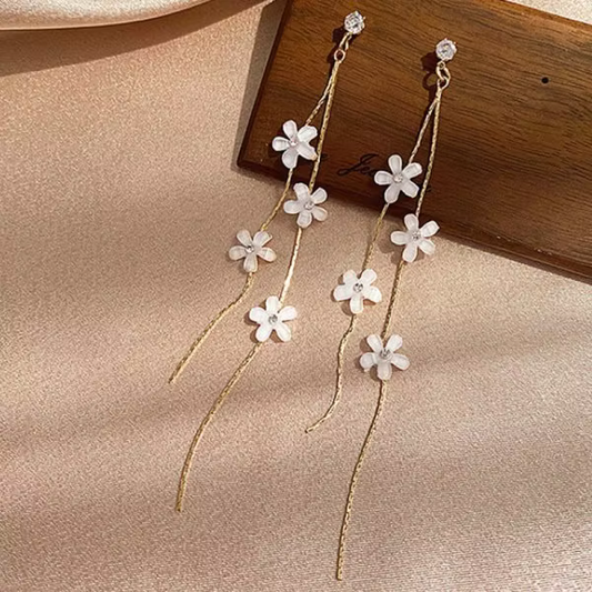 Long Dangle Daisies